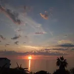 Hébergement de vacances Casa Sulla Scogliera Piedigrotta *