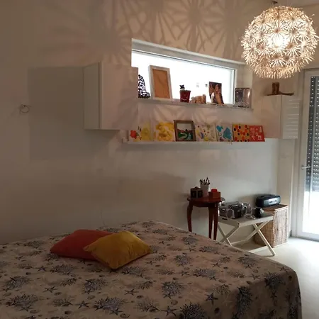 Hébergement de vacances Casa Sulla Scogliera Piedigrotta *