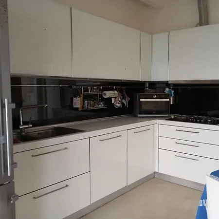 Casa Sulla Scogliera Piedigrotta * Πίτσο